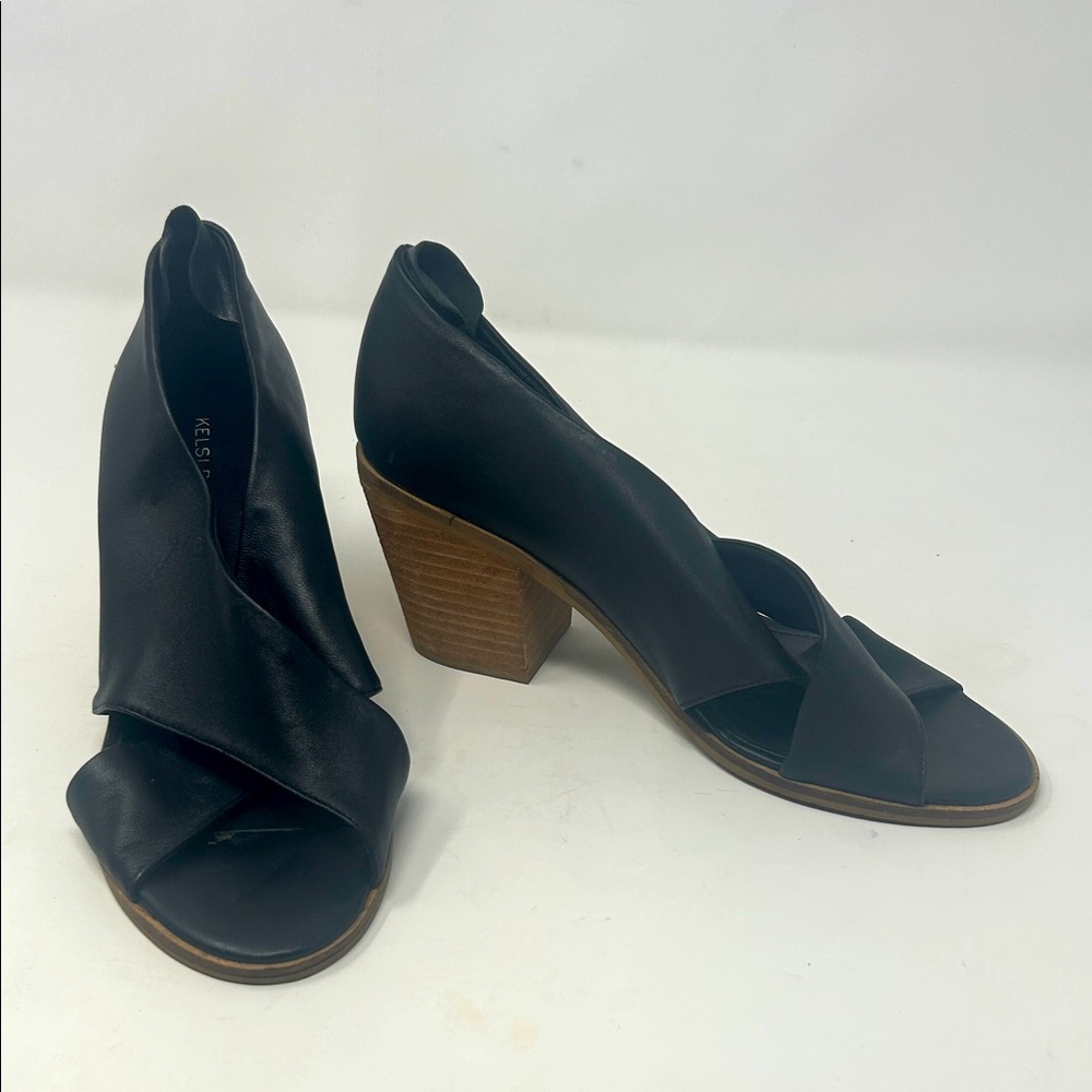 Kelsi Duggar Black Peep Toe Heeled Sandals Size 7.5 Excellent Condition